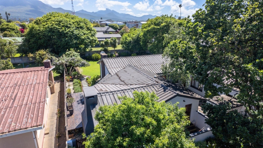 4 Bedroom Property for Sale in Dormehls Drift Western Cape